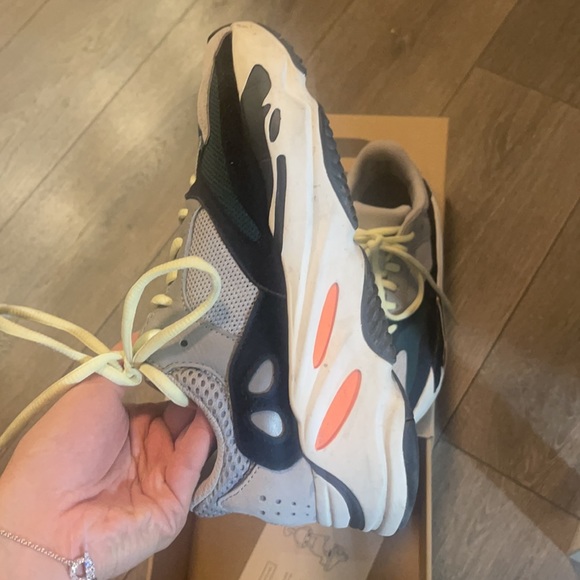 only worn twice - Picture 5 of 6